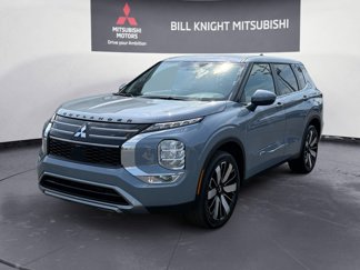 New 2025 Mitsubishi Outlander SE image 1