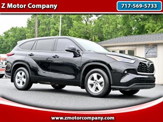 Used 2022 Toyota Highlander LE image 1
