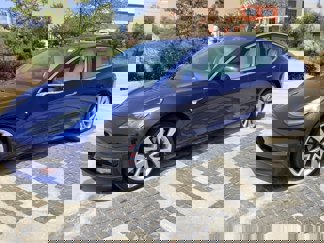 Used 2018 Tesla Model 3 Long Range image 1