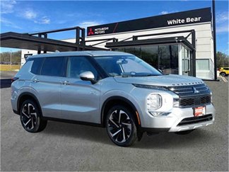New 2025 Mitsubishi Outlander SE image 1