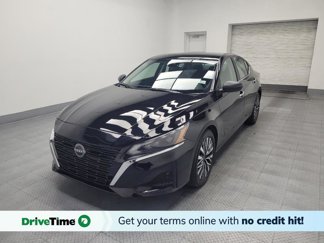 Used 2024 Nissan Altima 2.5 SV image 1