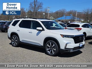 New 2025 Honda Pilot Touring image 1