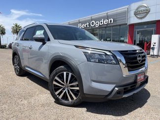 New 2025 Nissan Pathfinder Platinum image 1