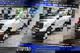 Used 2017 Nissan Titan S image 1