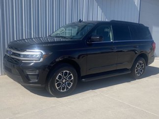 Used 2024 Ford Expedition XLT image 1