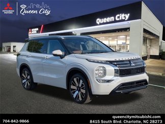 New 2025 Mitsubishi Outlander SEL image 1