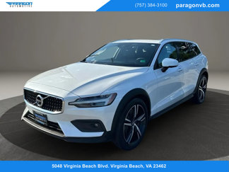 Used 2021 Volvo V60 T5 Cross Country image 1