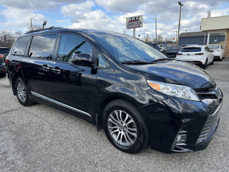 Used 2020 Toyota Sienna XLE Premium image 1