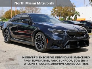 Used 2025 BMW M5 image 1