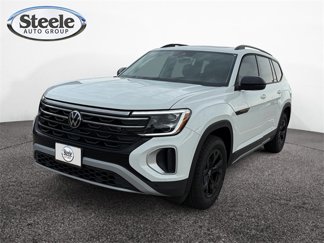 New 2025 Volkswagen Atlas Peak Edition SE image 1