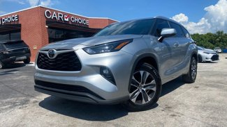 Used 2023 Toyota Highlander Limited image 1