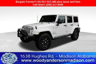 Used 2016 Jeep Wrangler Unlimited Sahara w/ Connectivity Group image 1