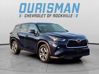 Used 2023 Toyota Highlander XLE image 1