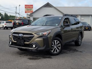 Used 2024 Subaru Outback Premium image 1
