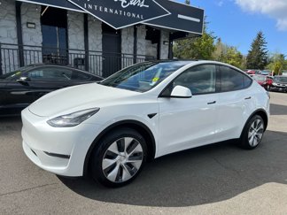 Used 2020 Tesla Model Y Long Range image 1