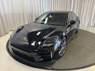 New 2025 Porsche Panamera 4 image 1