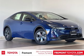 New 2026 Toyota Prius LE image 1