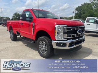 New 2025 Ford F350 XLT image 1