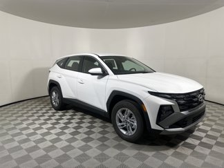 New 2026 Hyundai Tucson SE image 1