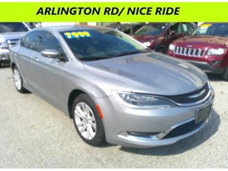 Used 2015 Chrysler 200 Limited image 1
