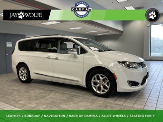 Used 2020 Chrysler Pacifica Limited image 1