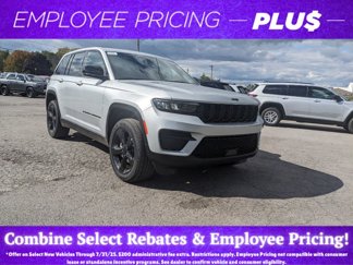 New 2025 Jeep Grand Cherokee Altitude image 1