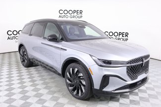 New 2025 Lincoln Nautilus Reserve w/ Jet Appearance Package image 1