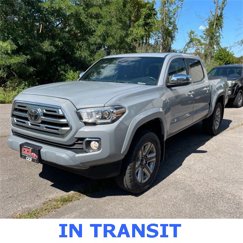 Used 2018 Toyota Tacoma Limited image 1