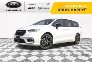 New 2026 Chrysler Pacifica Select image 1