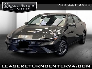 Used 2024 Hyundai Elantra SEL image 1