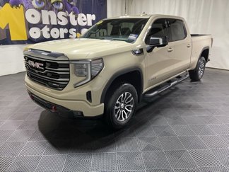 Used 2023 GMC Sierra 1500 AT4 image 1
