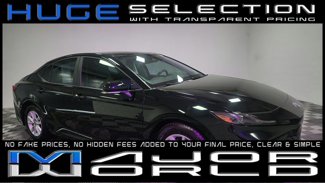 Used 2025 Toyota Camry LE image 1
