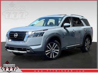 New 2025 Nissan Pathfinder Platinum image 1