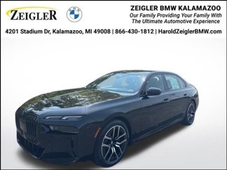 New 2025 BMW i7 xDrive60 w/ Premium Package image 1