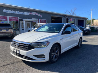 Used 2019 Volkswagen Jetta R-Line image 1