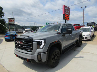 Used 2024 GMC Sierra 2500 AT4 w/ AT4 Preferred Package image 1