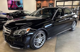 Used 2016 Mercedes-Benz E 400 4MATIC Sedan image 1