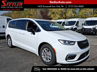 New 2024 Chrysler Pacifica Touring-L image 1