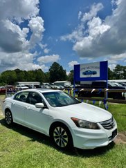 Used 2011 Honda Accord EX-L image 1