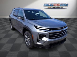 New 2025 Chevrolet Traverse LT w/ LPO, Floor Liner Package image 1