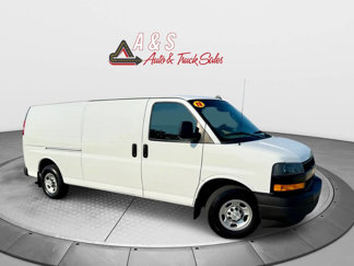 Used 2018 Chevrolet Express 3500 Extended w/ Driver Convenience Package image 1