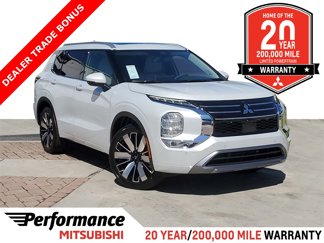 New 2025 Mitsubishi Outlander SEL image 1