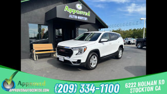 Used 2022 GMC Terrain SLE image 1