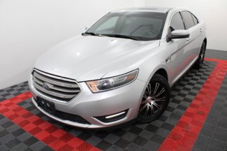 Used 2018 Ford Taurus SEL w/ Equipment Group 201A image 1