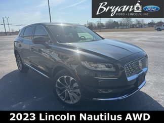 Used 2023 Lincoln Nautilus Reserve image 1