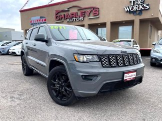Used 2021 Jeep Grand Cherokee Laredo X image 1