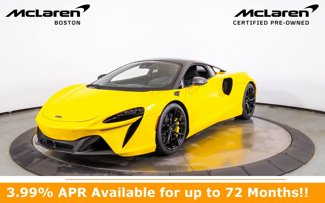 Used 2024 McLaren Artura image 1