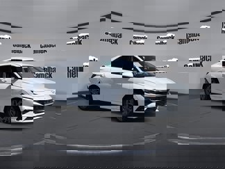 Certified 2024 Hyundai Elantra SEL image 1