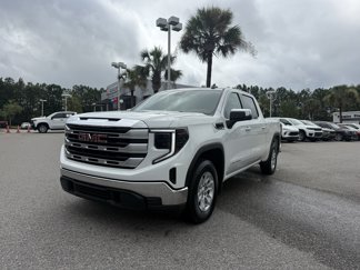 Used 2024 GMC Sierra 1500 SLE image 1