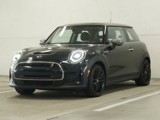 Certified 2024 MINI Cooper SE image 1